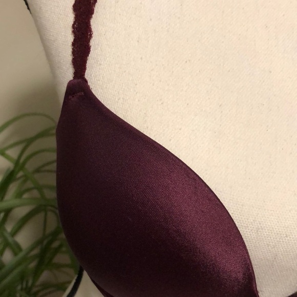 VS PINK Lace Detail Push Up Bra - Picture 3 of 9